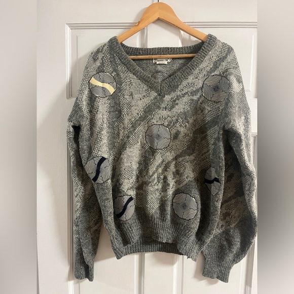 LEONARDO FINI Gray V-neck Sweater Altered W/ Art Patches Large - Picture 1 of 4